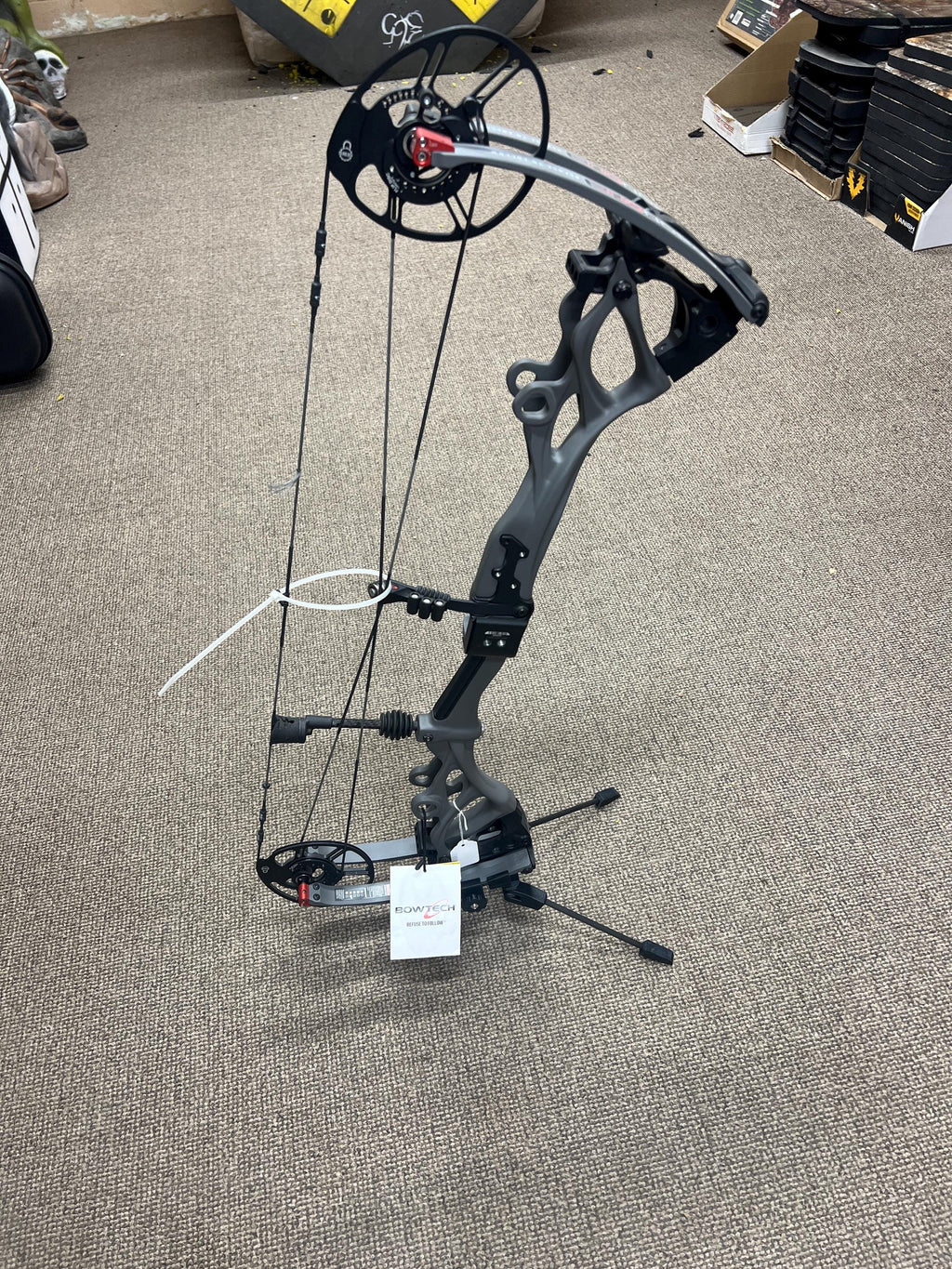 Bowtech Bow stand. V3